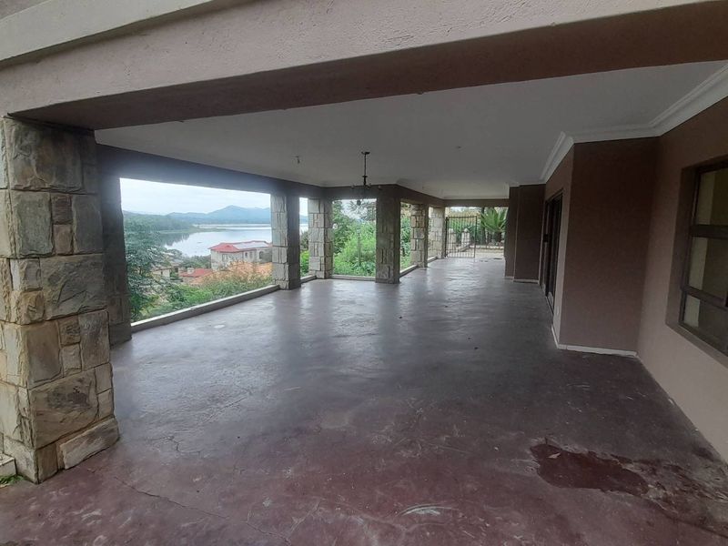 Luxury Awaits: Expansive Mansion with Dam Views! - Photo 4