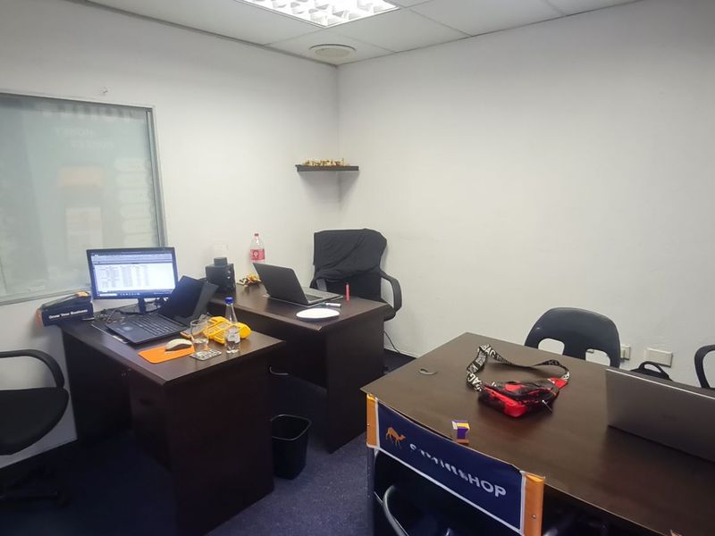 PRICE DROPPED !  -Northgate Office Park 2 offices for sale number 2 - Photo 9