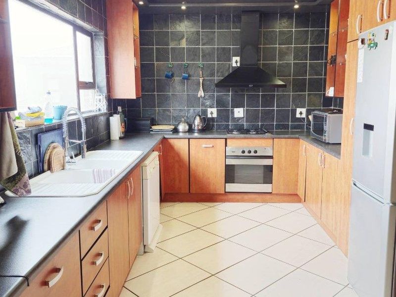 Swakopmund- For Sale-N$4 000 000 - Photo 4