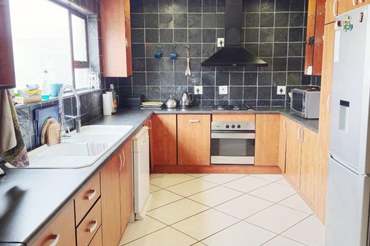 Swakopmund- For Sale-N$4 000 000 - Photo 4