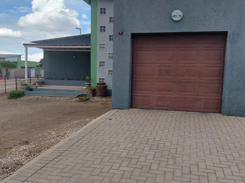 FREESTANDING 3-BEDROOM HOME | TENANT IN PLACE | STRONG VALUE - Photo 5