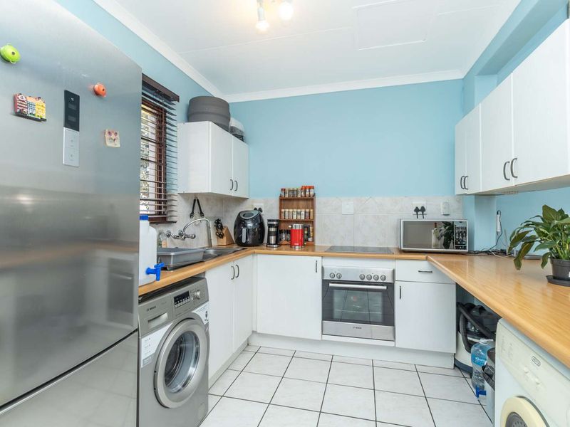 Dream Home Awaits - Photo 8