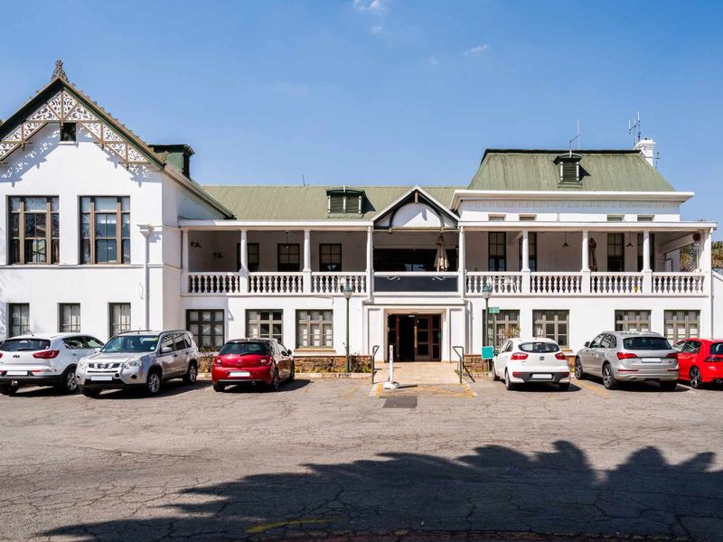 All-inclusive access to coworking space in Regus Foundershill. - Photo 2