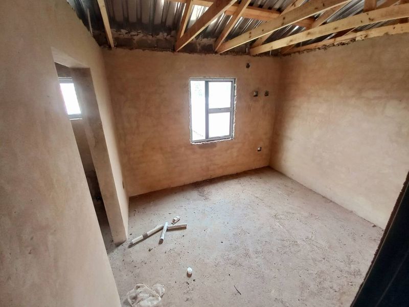 15 rooms incomplete house in West Park - Photo 3