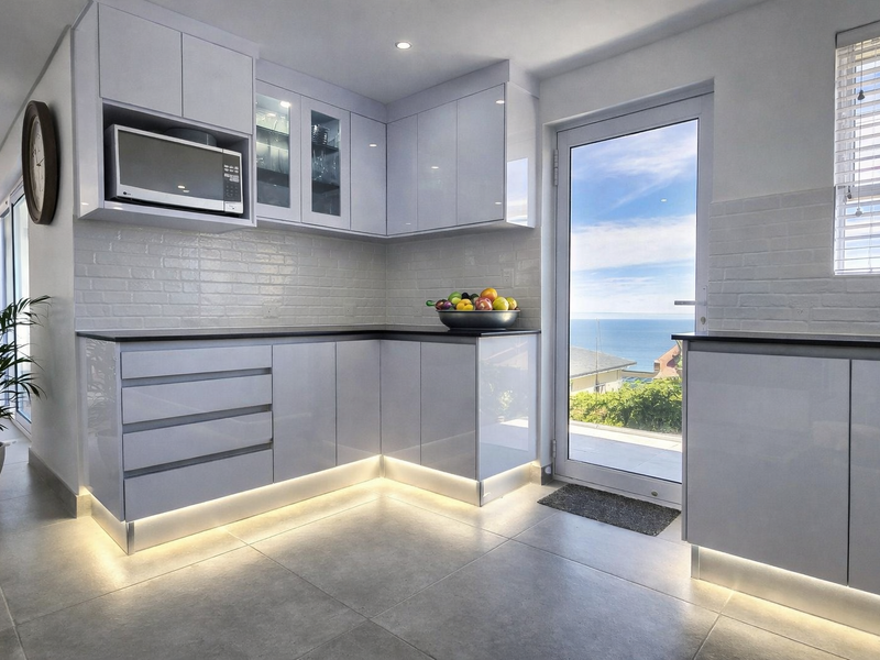 Exquisite Coastal Living: Modern Masterpiece with Panoramic Sea Views - Photo 4