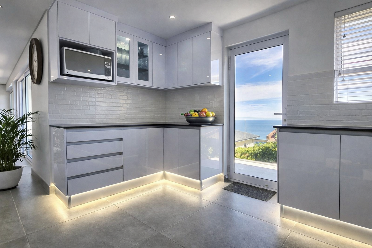 Exquisite Coastal Living: Modern Masterpiece with Panoramic Sea Views - Photo 4