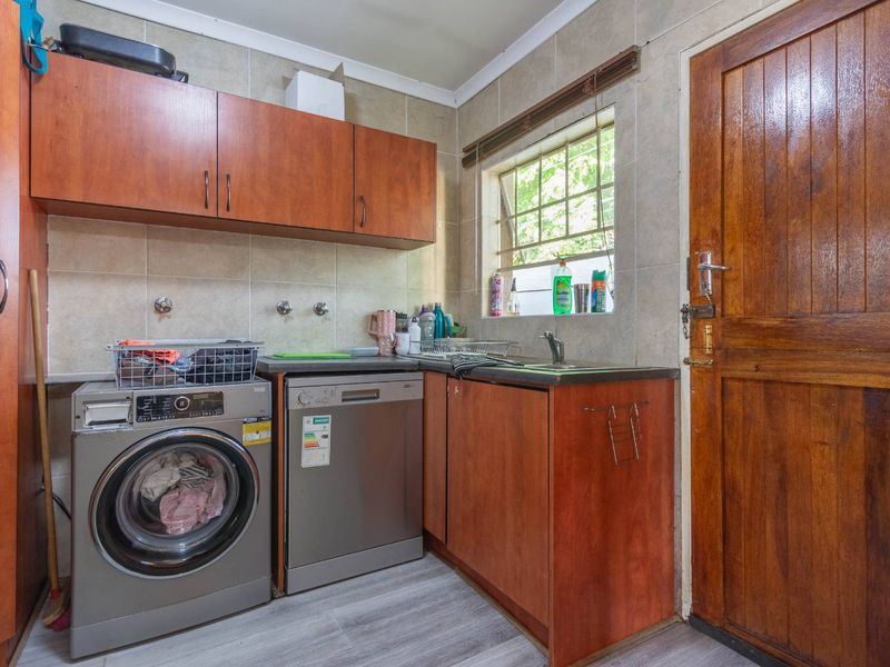 Unlock the potential of a lifetime with this incredible property for sale in Rynfield - Photo 5