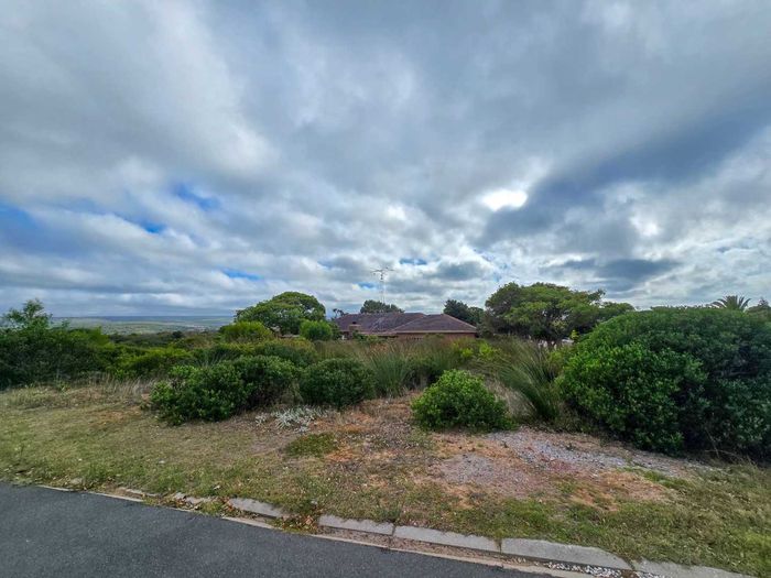 Property #2429093, Vacant Land Residential For Sale in Still Bay West