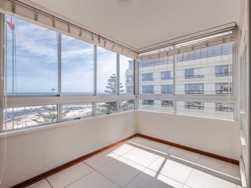 3 Bedroom apartment on Beach Road - Photo 2
