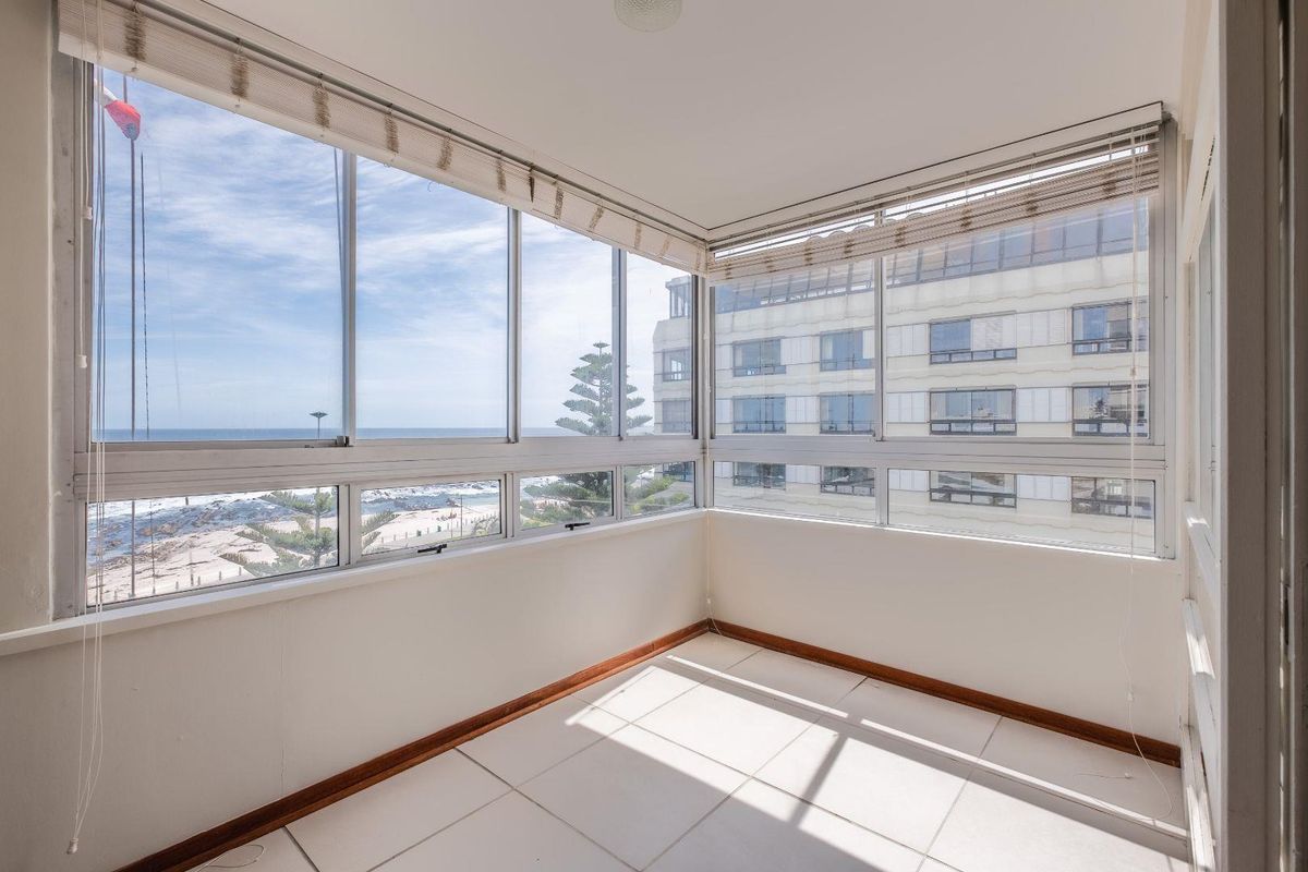3 Bedroom apartment on Beach Road - Photo 2