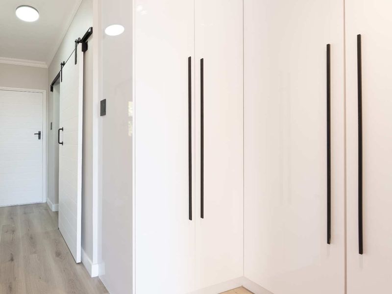 Chic City Pad: Stylish Living Near V&A Waterfront - Photo 10