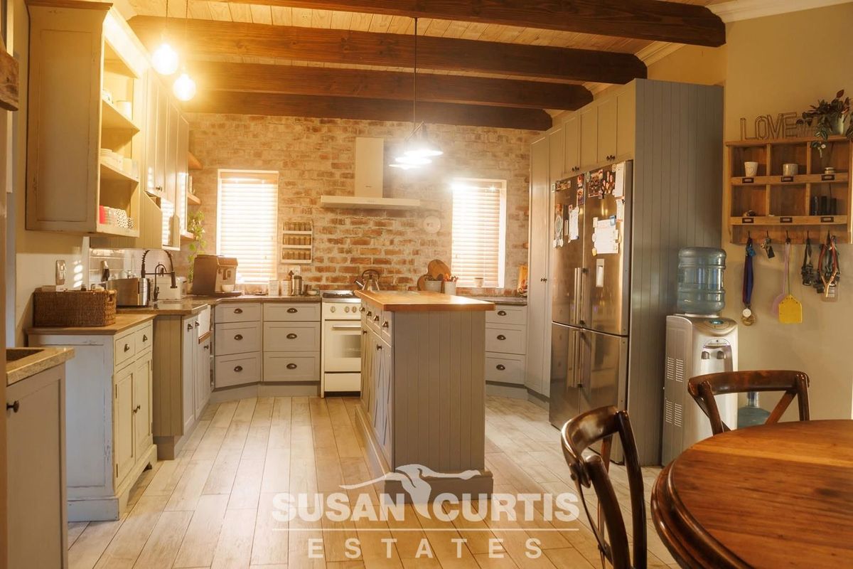 Investor's Dream! - Photo 2