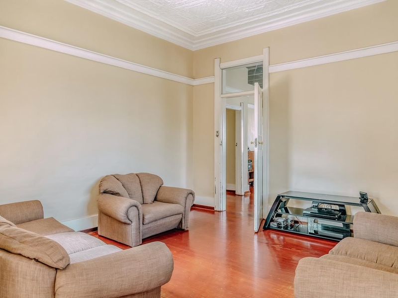 Investment, 3 Bedroom, 2 Bath - Photo 6