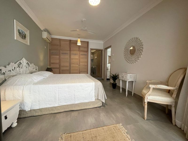 Exceptional Duplex Penthouse: 259 m2 Just 200m from the Beach - Photo 8