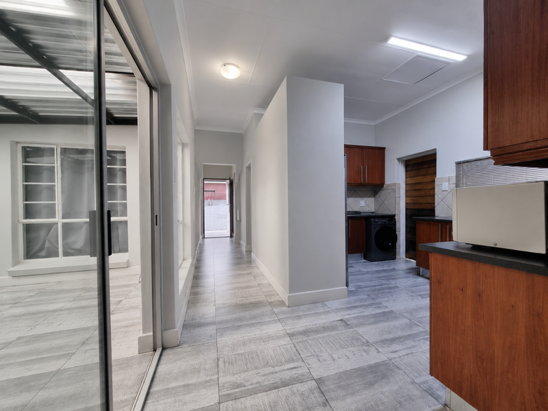 Ready to move in Estate home. - Photo 10