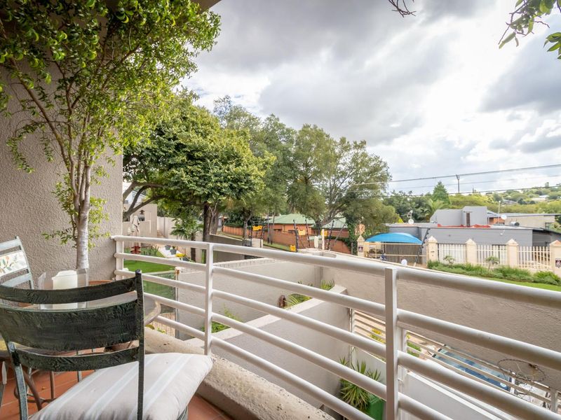 Charming Multi-level Property in Westdene - Photo 7