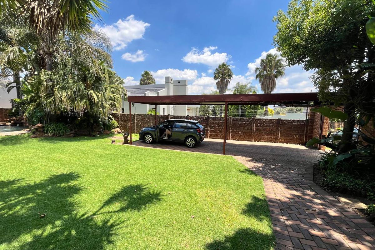 4 Bedroom House for sale - Photo 3