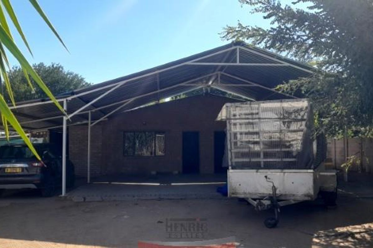 Double story House in Tsumeb for Sale - Photo 2