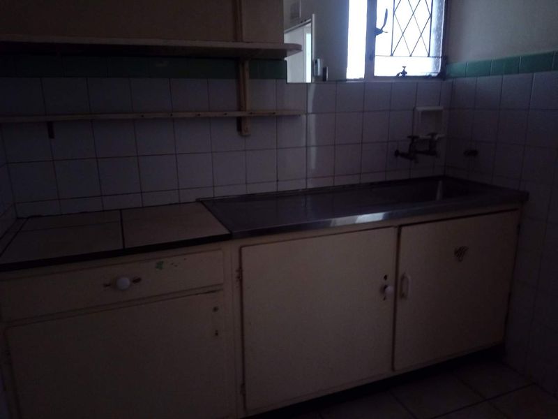 Calling first time buyers and investors!!! - Photo 4