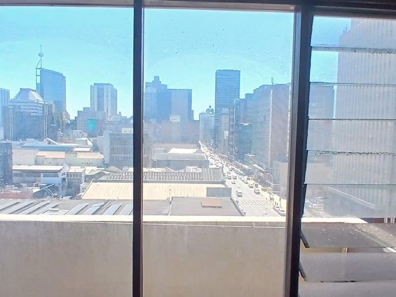 Urban Living Opportunity in Vibrant Durban Central - Photo 1