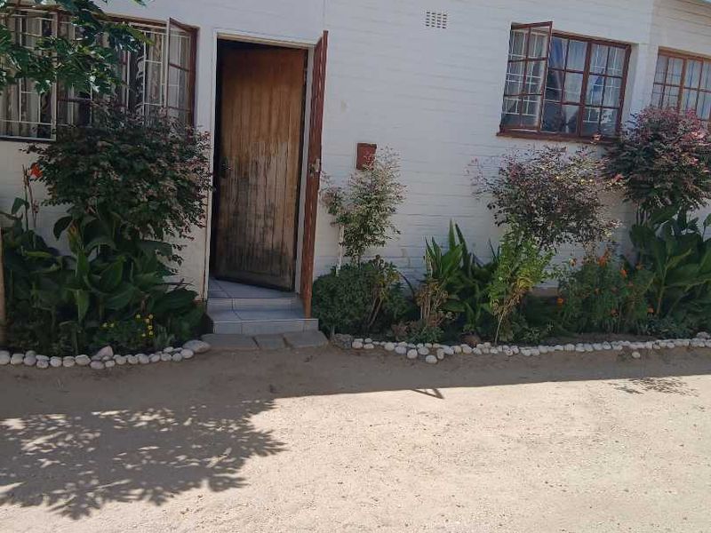 Townhouse  for sale in khomasdal  700 000 - Photo 3