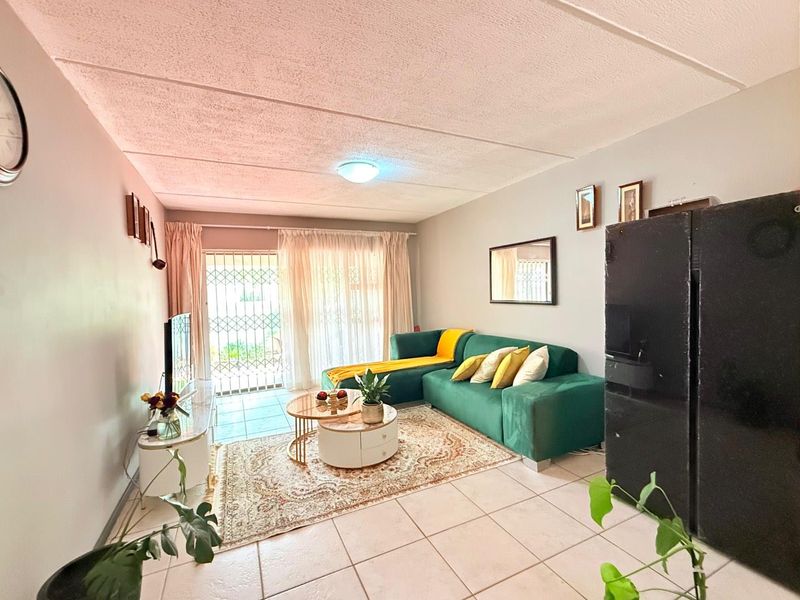 Best Investment Property for Young Professionals! - Photo 5