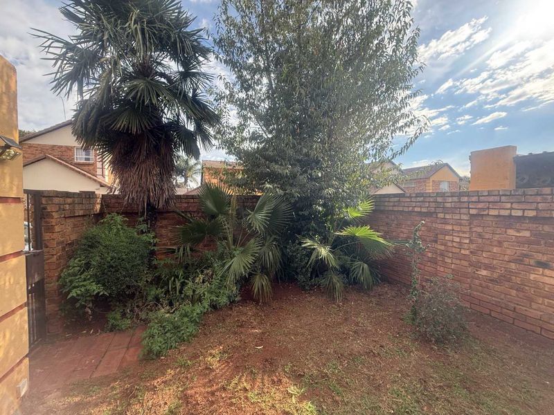 Elevated Living in the Heart of Glen Marais - Photo 4