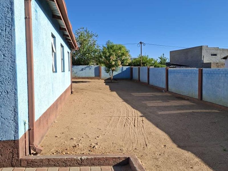 FOR SALE: 3 bedrooms house for sale in Okahandja,Vedderstal, Selling price N$1250,000 cost excluded, Erf size  640 m2 - Photo 8