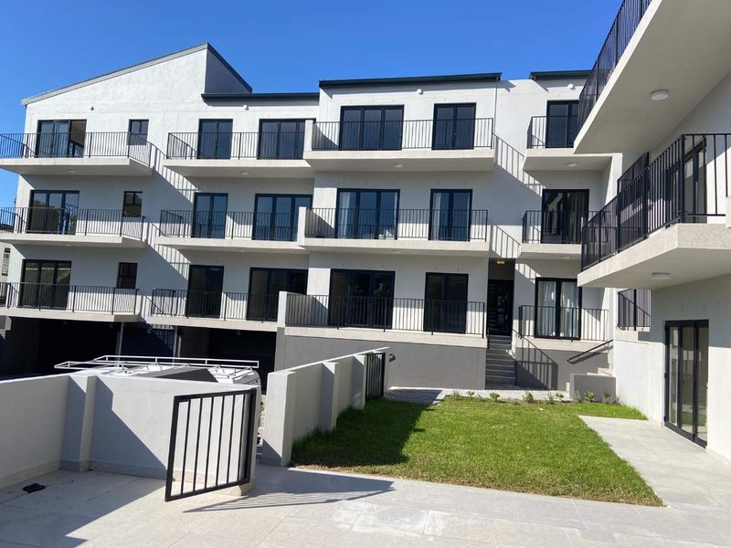 Secure 2 Bedroom Apartment – Simons Town - Photo 1