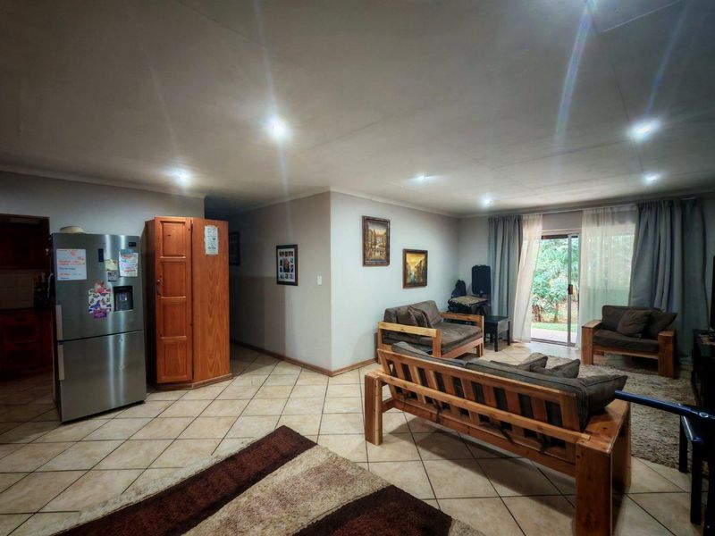 Lovely Home For Sale In Ohrigstad - Photo 6