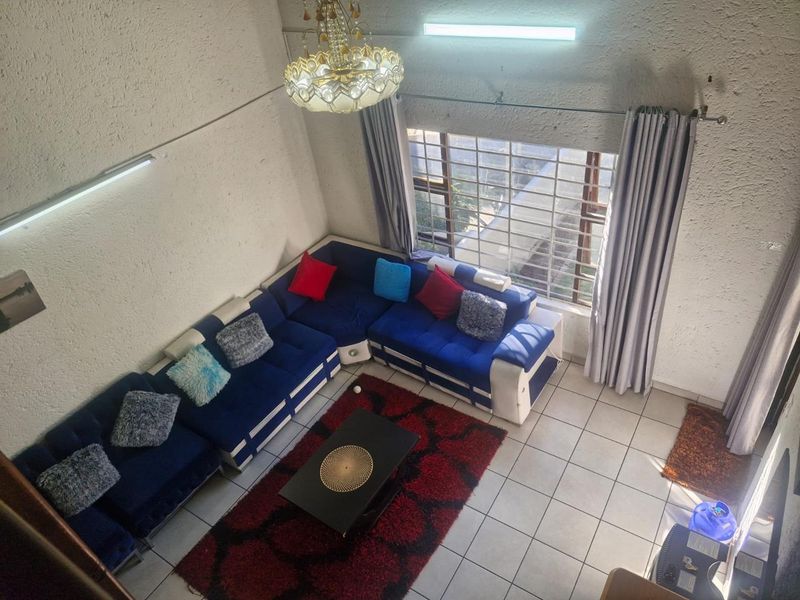 3 Bedroom Apartment with huge loft - Photo 4