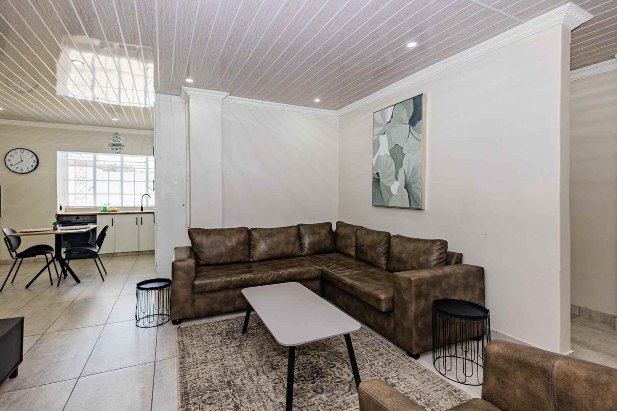 La Bella Vida Self Catering Apartments - Photo 2