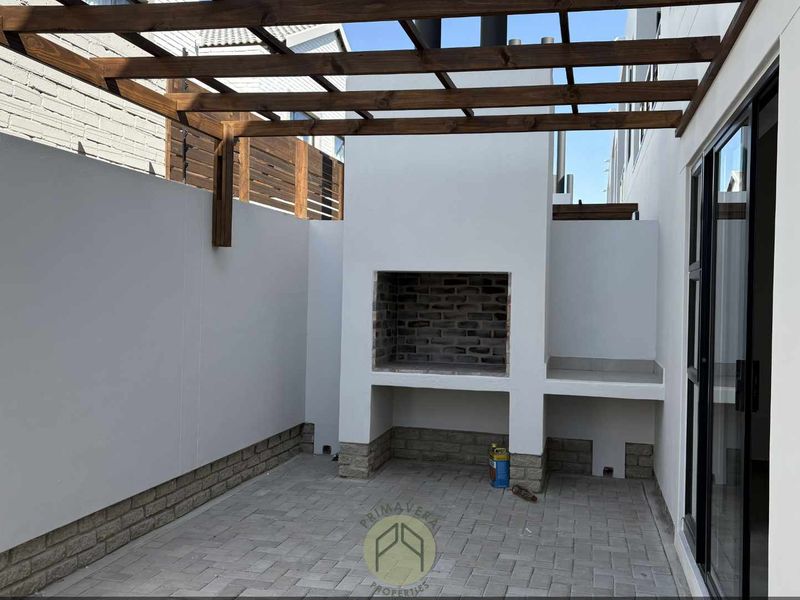 Brand New 3 Bedroom Double Storey Townhouse TO LET in Kramersdorf, Swakopmund - Photo 2