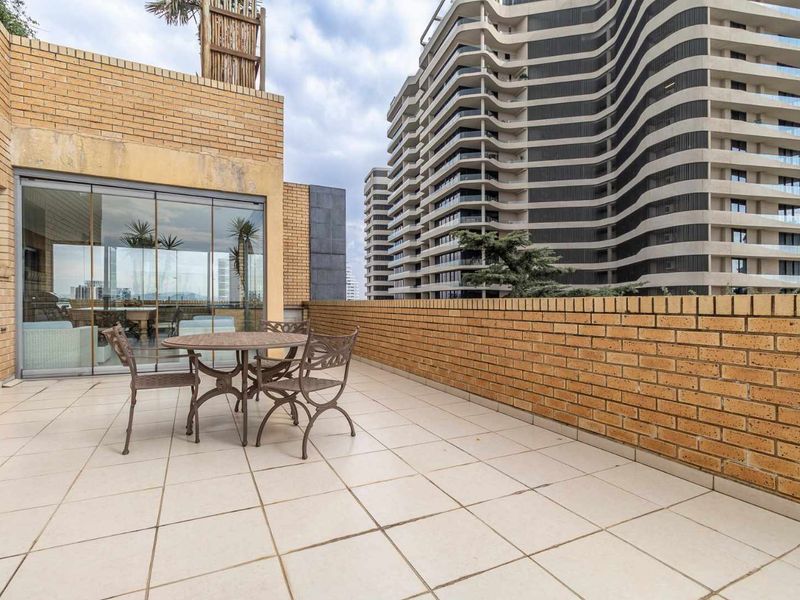 Extraordinary Fully-Furnished 3 Bed Penthouse to Let in Morningside - Photo 9