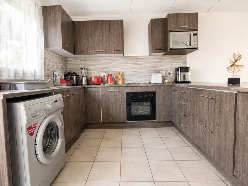 Priced to sell, dont miss out - Photo 7