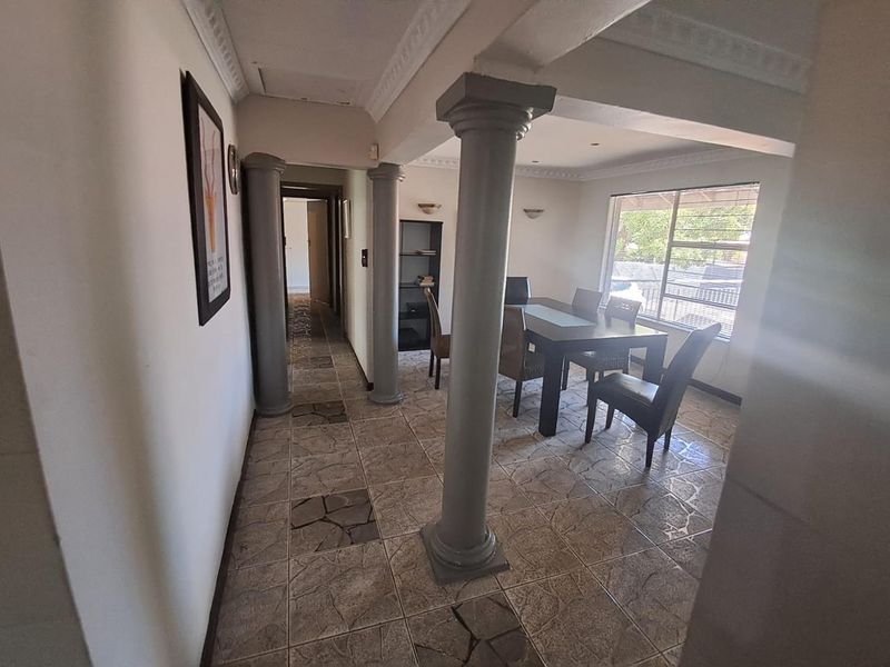 3 Bedroom Home,2 Cottages For Sale!! - Photo 9