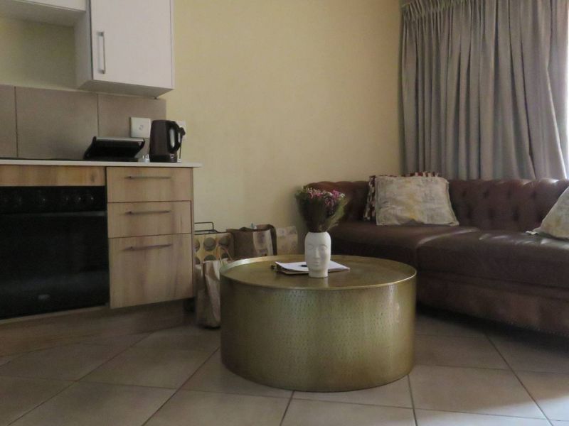 Luxury Living in Albertsdal, Alberton - Photo 5