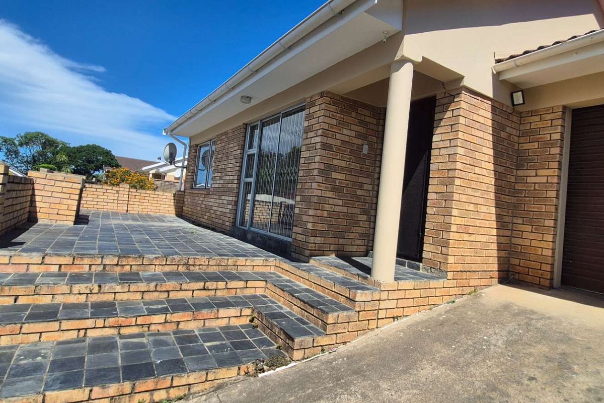 Safe - Secure & Low Maintinace! - Photo 2