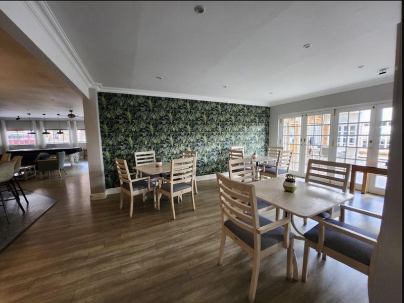 2 BED 1 BATH SPACIOUS UNFURNISHED APARTMENT IN RETIREMENT VILLAGE BRYANSTON - Photo 10