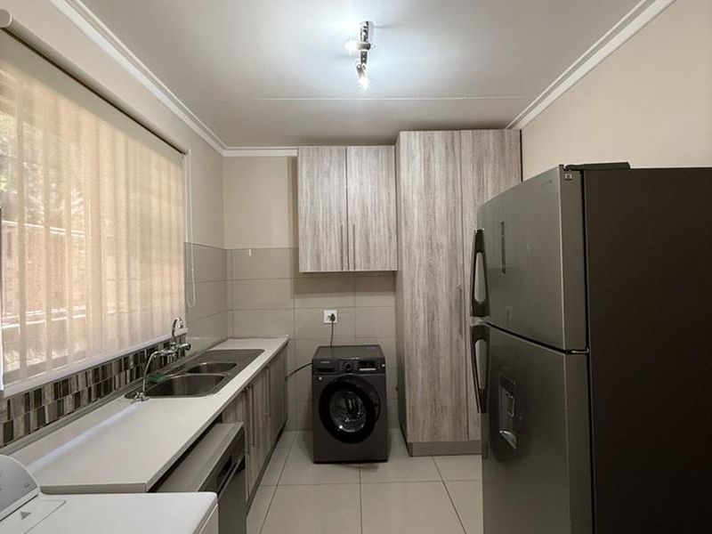 FOR SALE | Spacious Family Home with Flatlet | Eros  N$5,100,000 - Photo 5