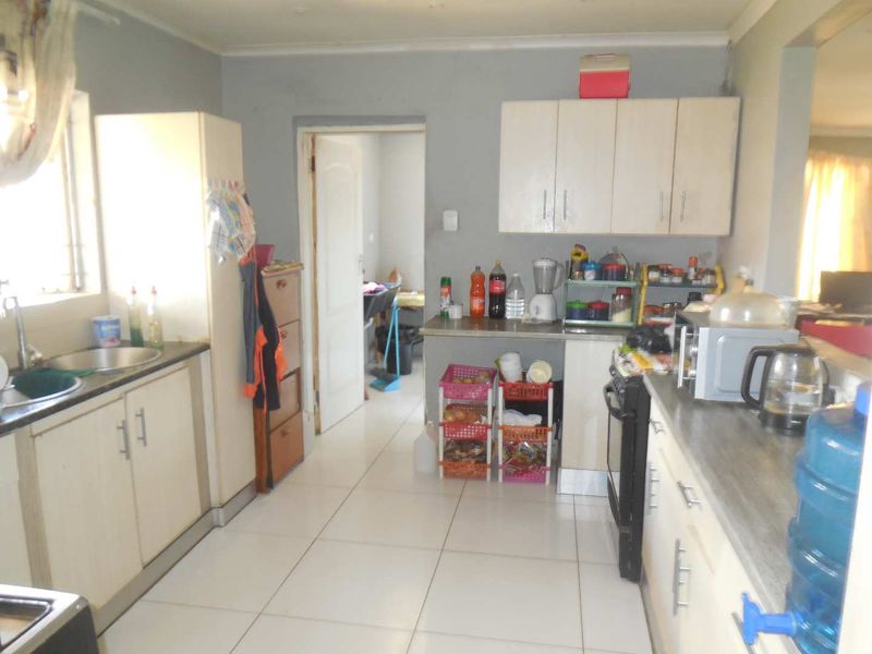 4 BED HOUSE TO RENT SILVERTON - Photo 7