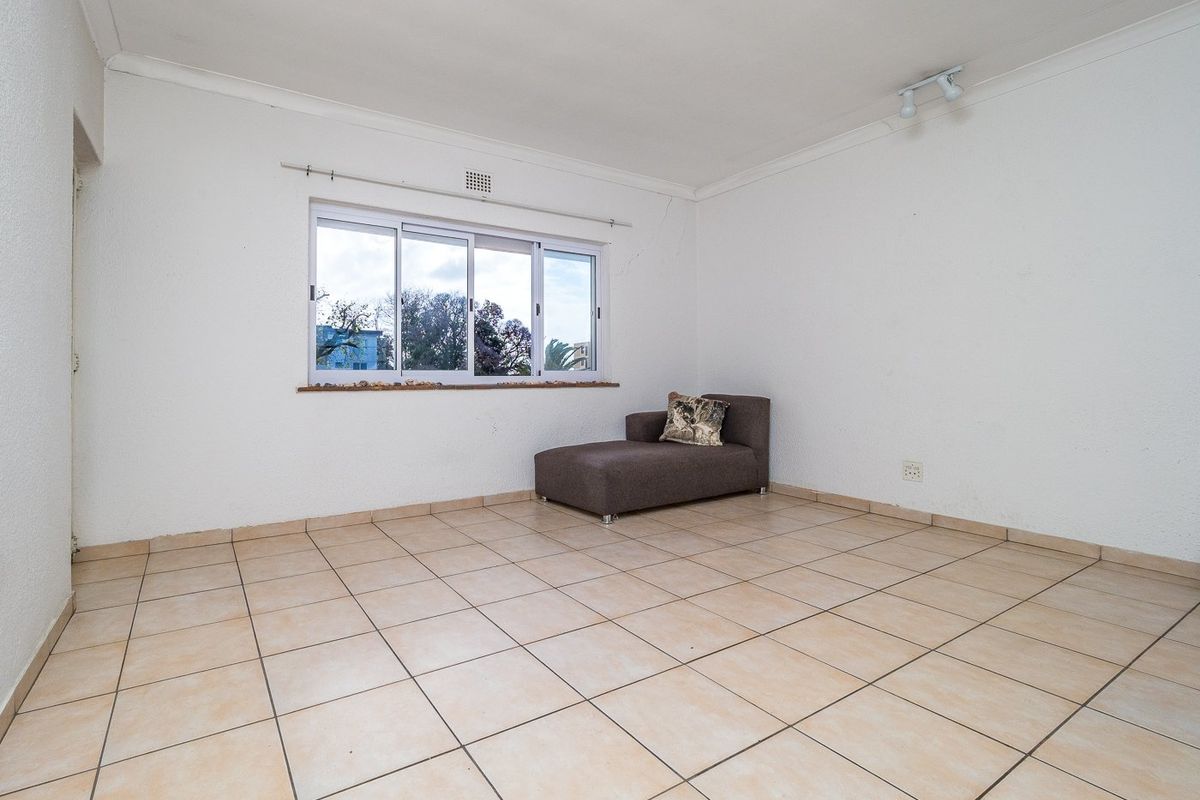 2 Bed Apartment For Sale in Kenilworth Upper | MyProperty Africa