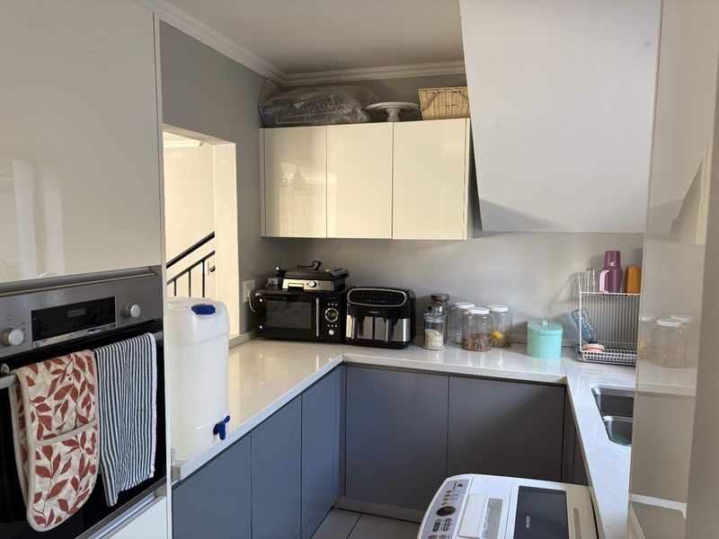 3 bedroom with a nanny room - Photo 9