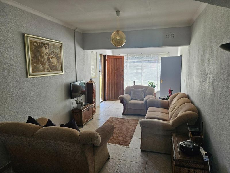 House For Sale in Brackenhurst, Alberton - Photo 2