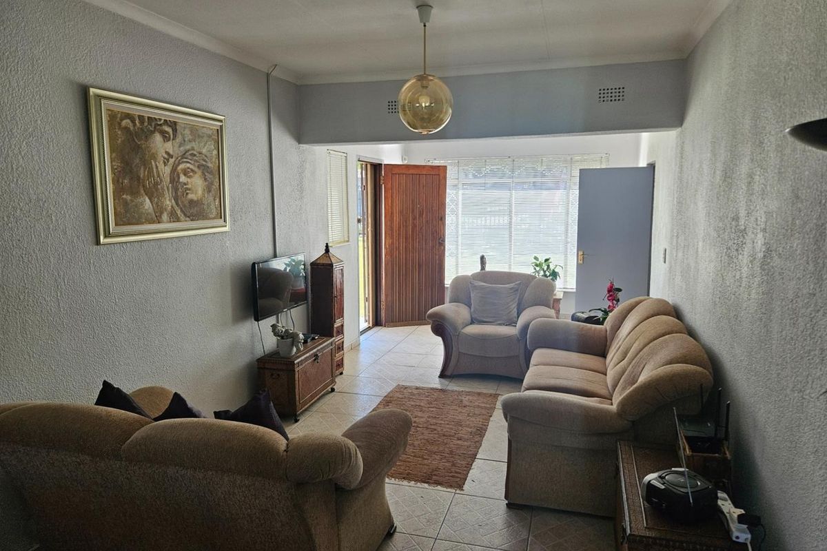 House For Sale in Brackenhurst, Alberton - Photo 2