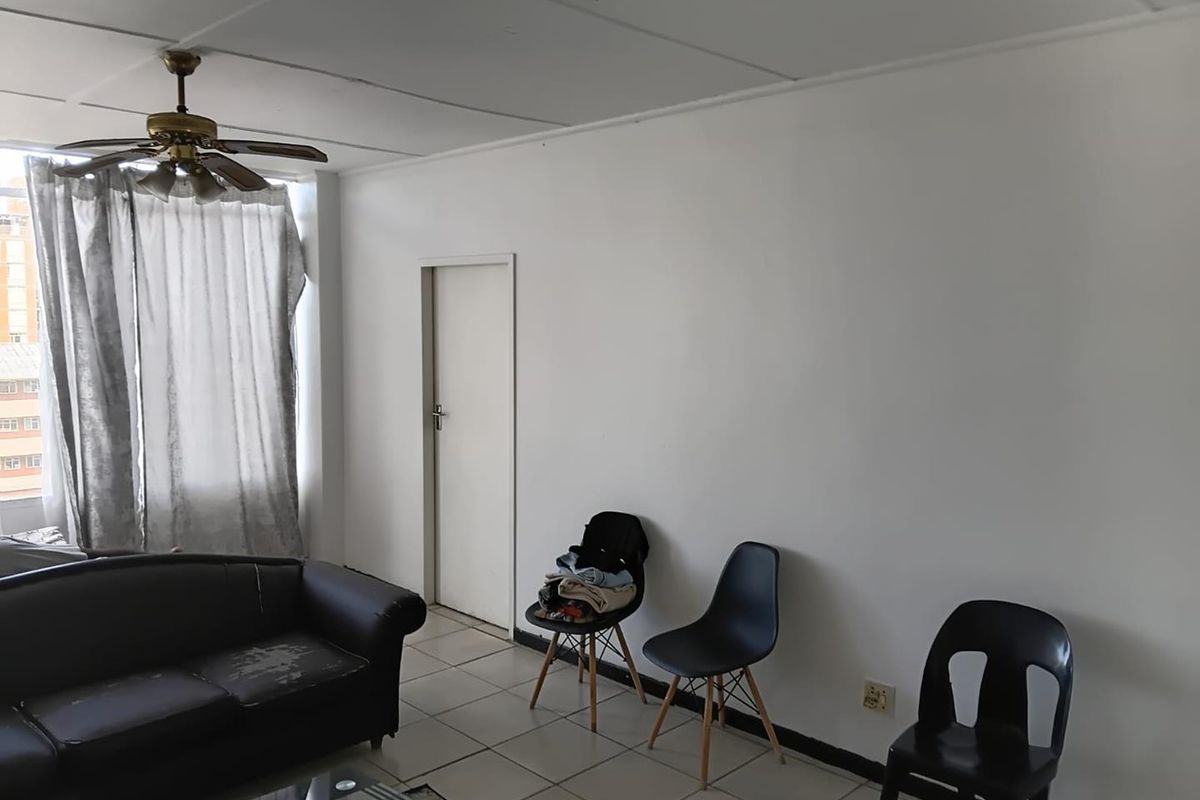 3 Bedroom Flat in Paarl Flats in Arcadia - Photo 5