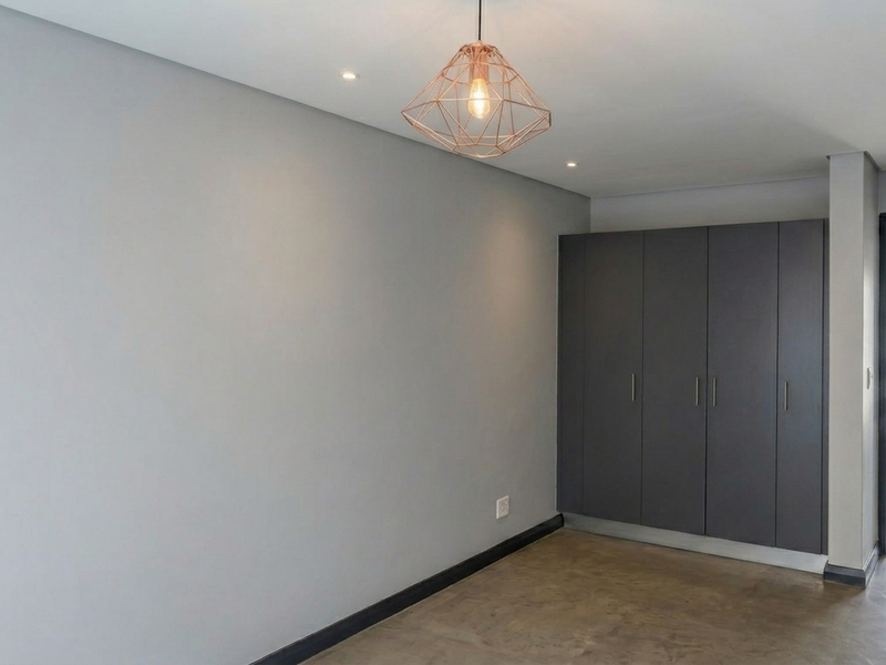 Modern Studio Apartment in the Heart of Maboneng – Ideal for First-Time Buyers or Investors - Photo 8