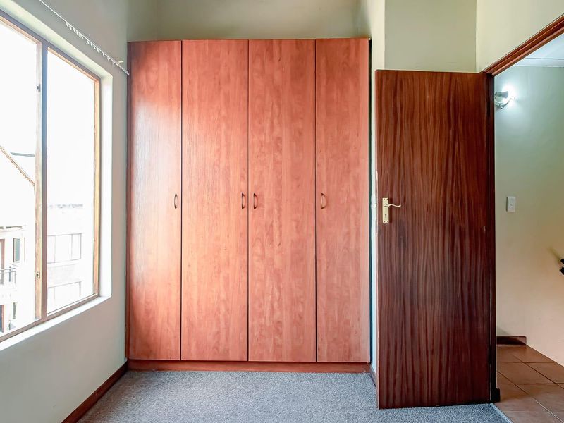 2-Bedroom Apartment in a Secure Estate - Photo 6