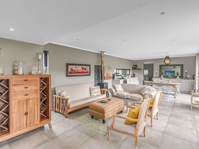 3 Bedrooms home on Large Erf in Simola Golf & Country Estate - Photo 2