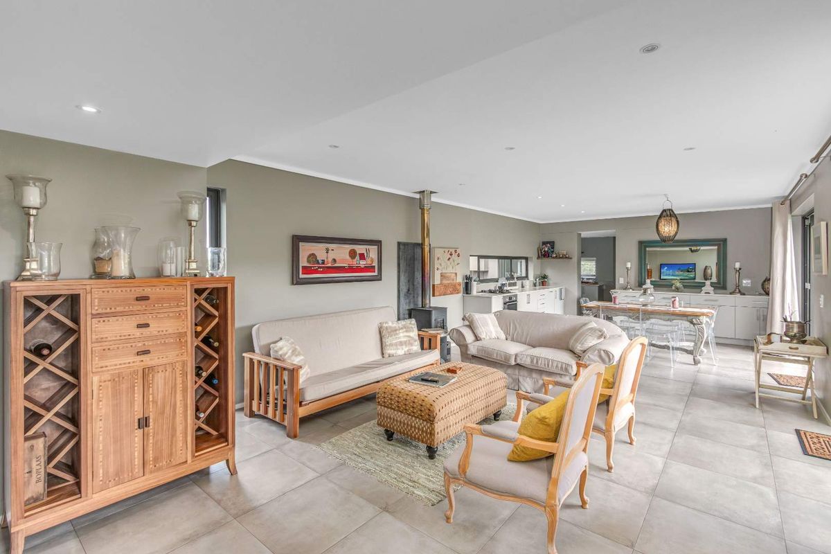 3 Bedrooms home on Large Erf in Simola Golf & Country Estate - Photo 2